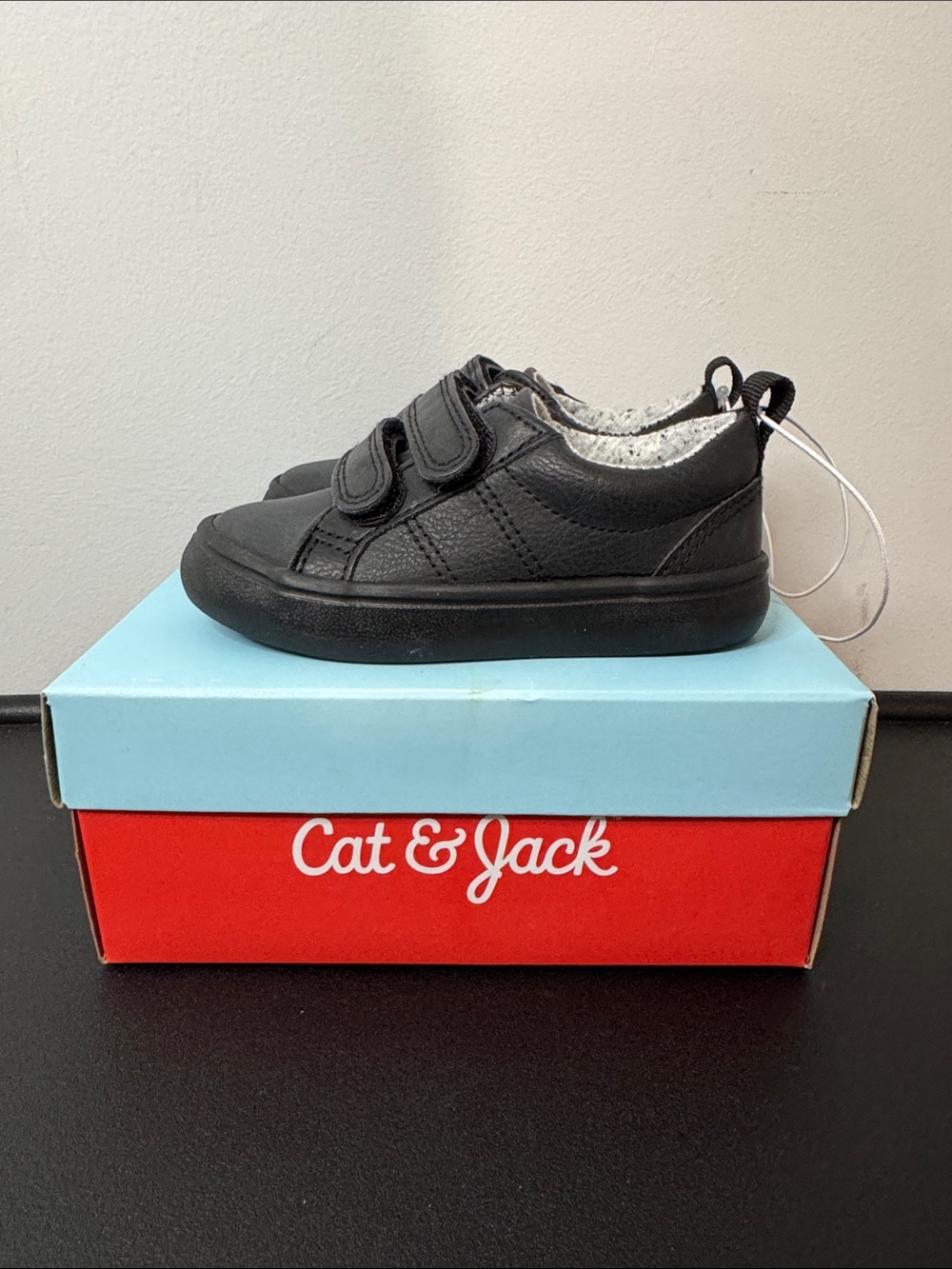 Cat & Jack Black Dino Sneakers Baby Toddler Size 5 New NIB